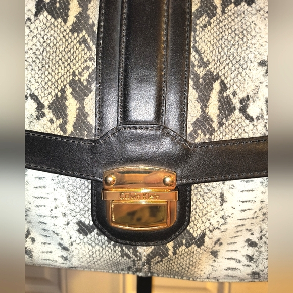 BRAND NEW Calvin Klein Embossed Suede & Leather Purse w/2 straps & Dustbag NWT - Picture 3 of 16